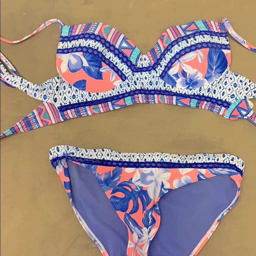 M top S bottom